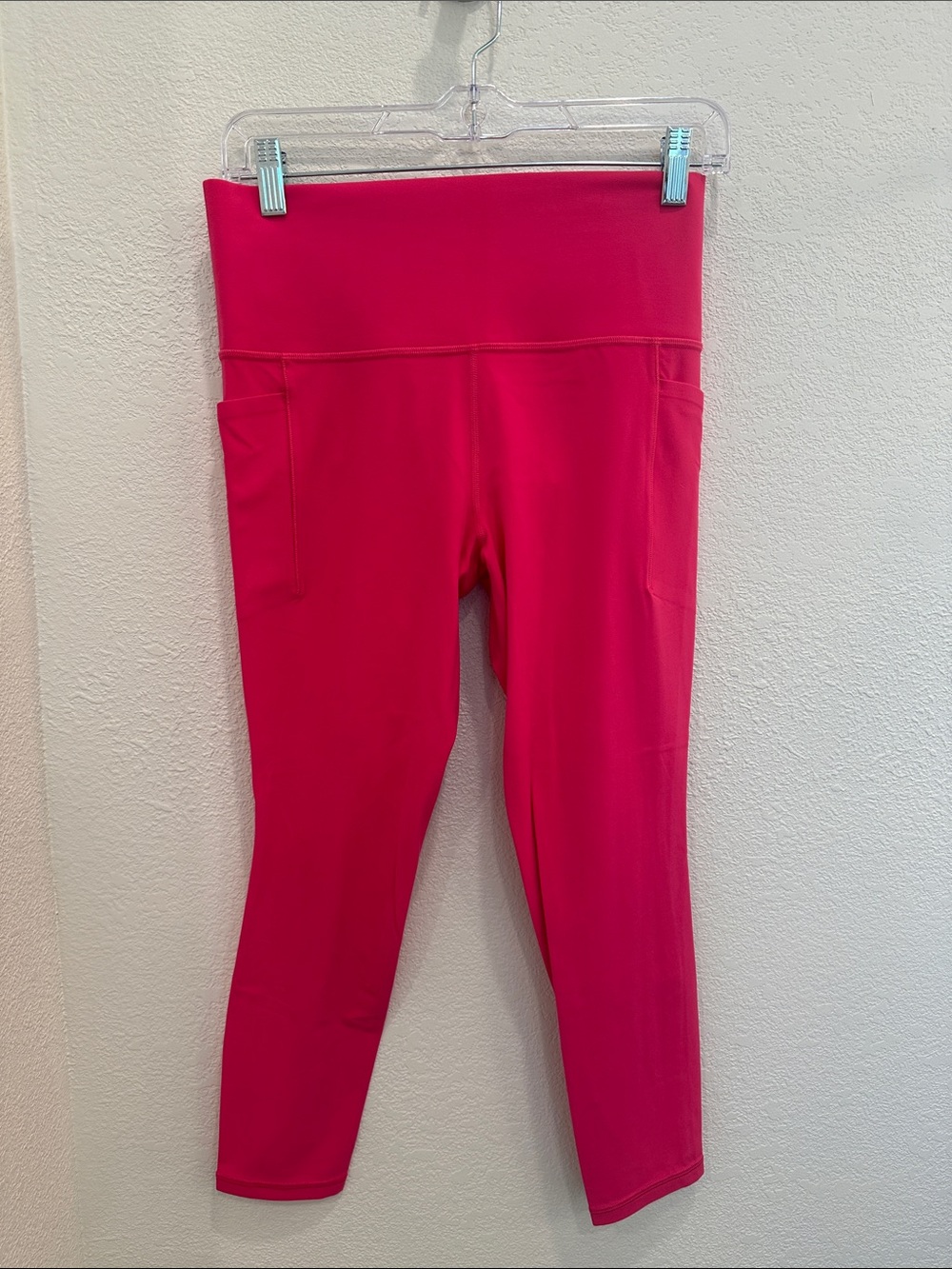 Athleta Salutation Stash 7/8 Leggings